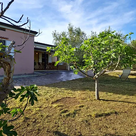 Parapetita Holiday home *