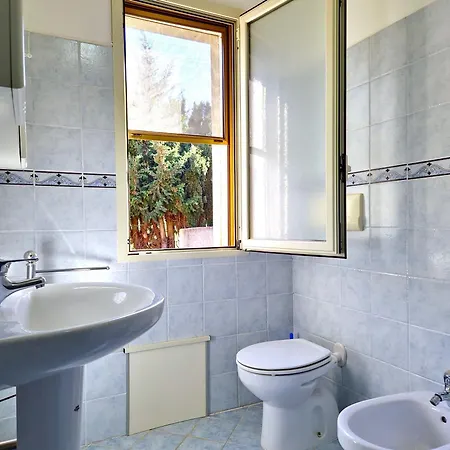 Vakantiehuis La Parapepita - Con Giardino Privato Orosei